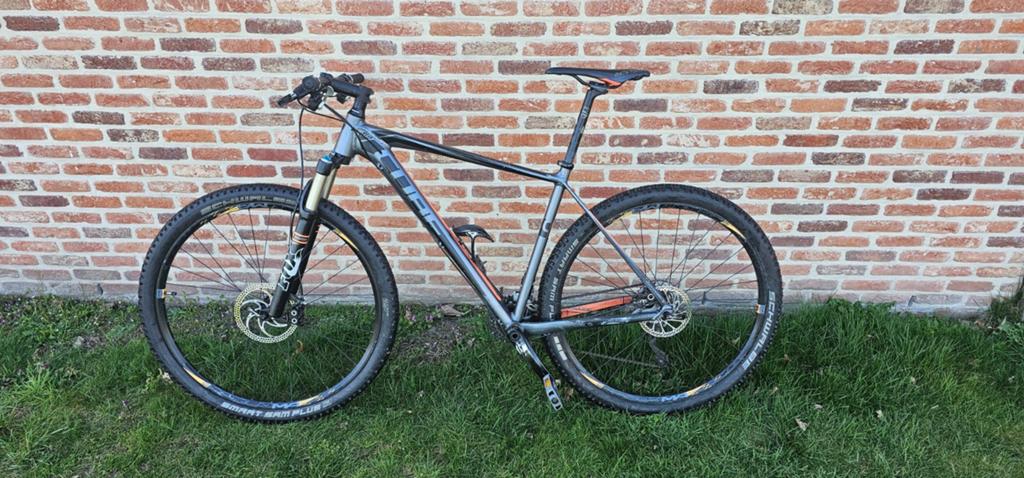 Cube reaction L, Fietsen en Brommers, Hardtail, Heren, Zo goed als nieuw, Schijfrem