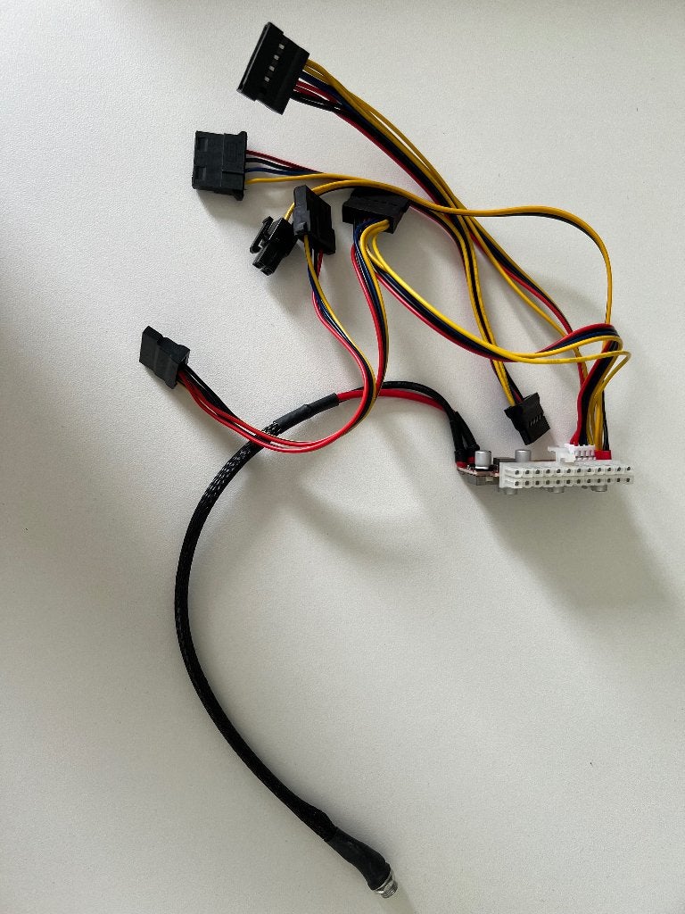 PicoPSU (200W) + Voedingsadapter (60W), Computers en Software, Interne voedingen, Ophalen of Verzenden, Zo goed als nieuw