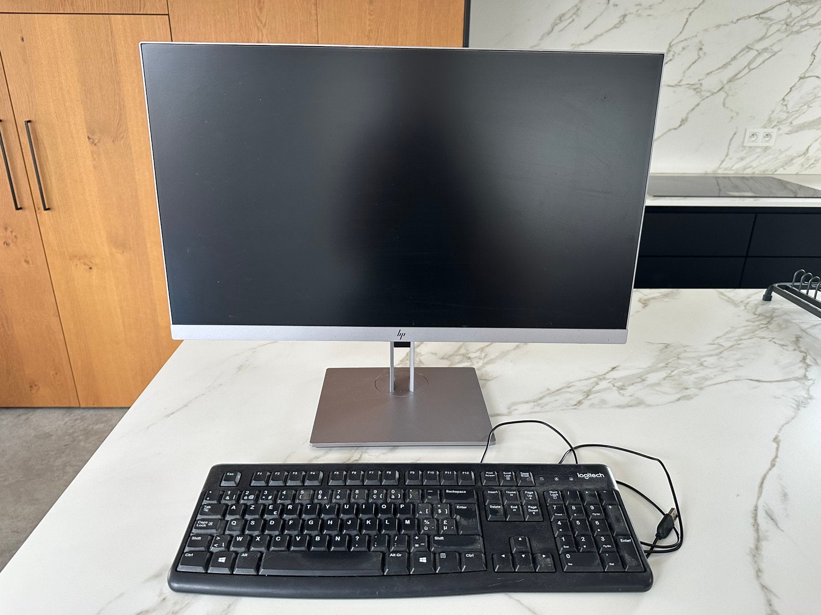 Écran HP + clavier Logitech, Informatique & Logiciels, Enlèvement, Comme neuf