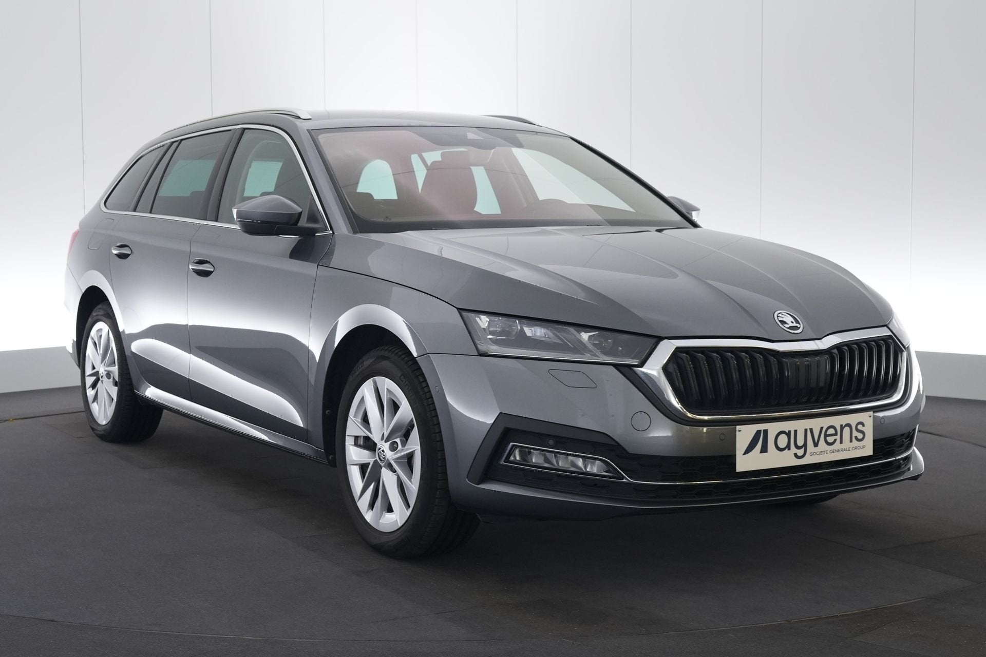 (2EDE738) SKODA OCTAVIA COMBI, Auto's, Stof, Gebruikt, Plug-in hybride, 5 deurs
