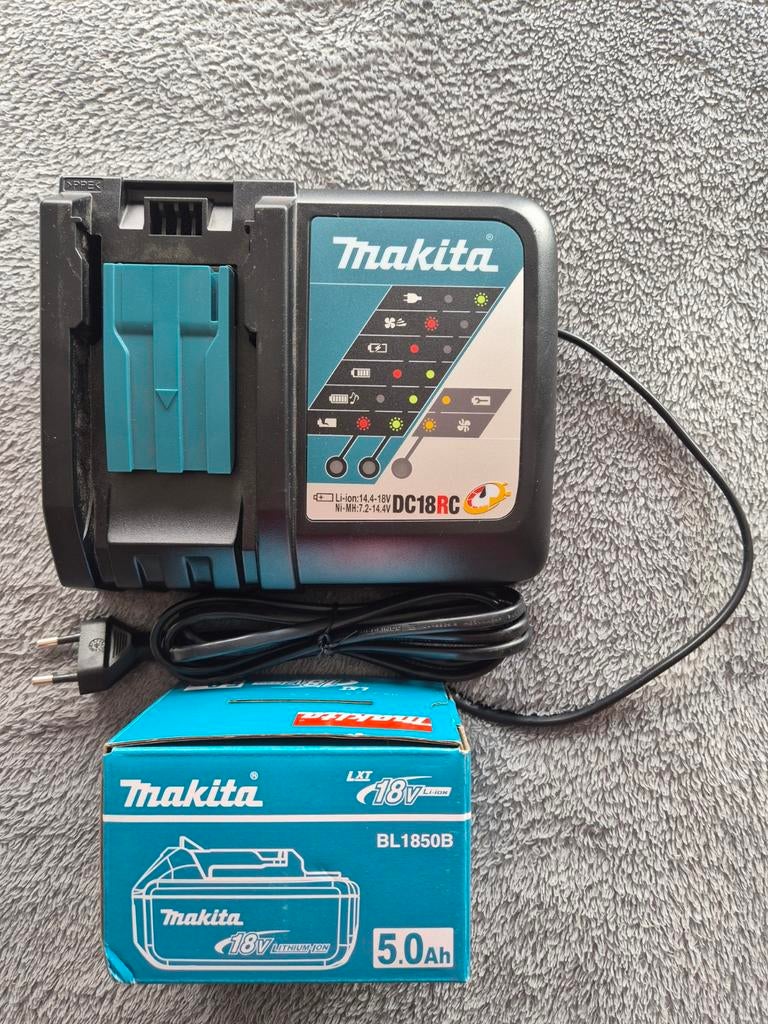 Makita accus ++ oplader nieuw  5Ah 18V, Ophalen of Verzenden