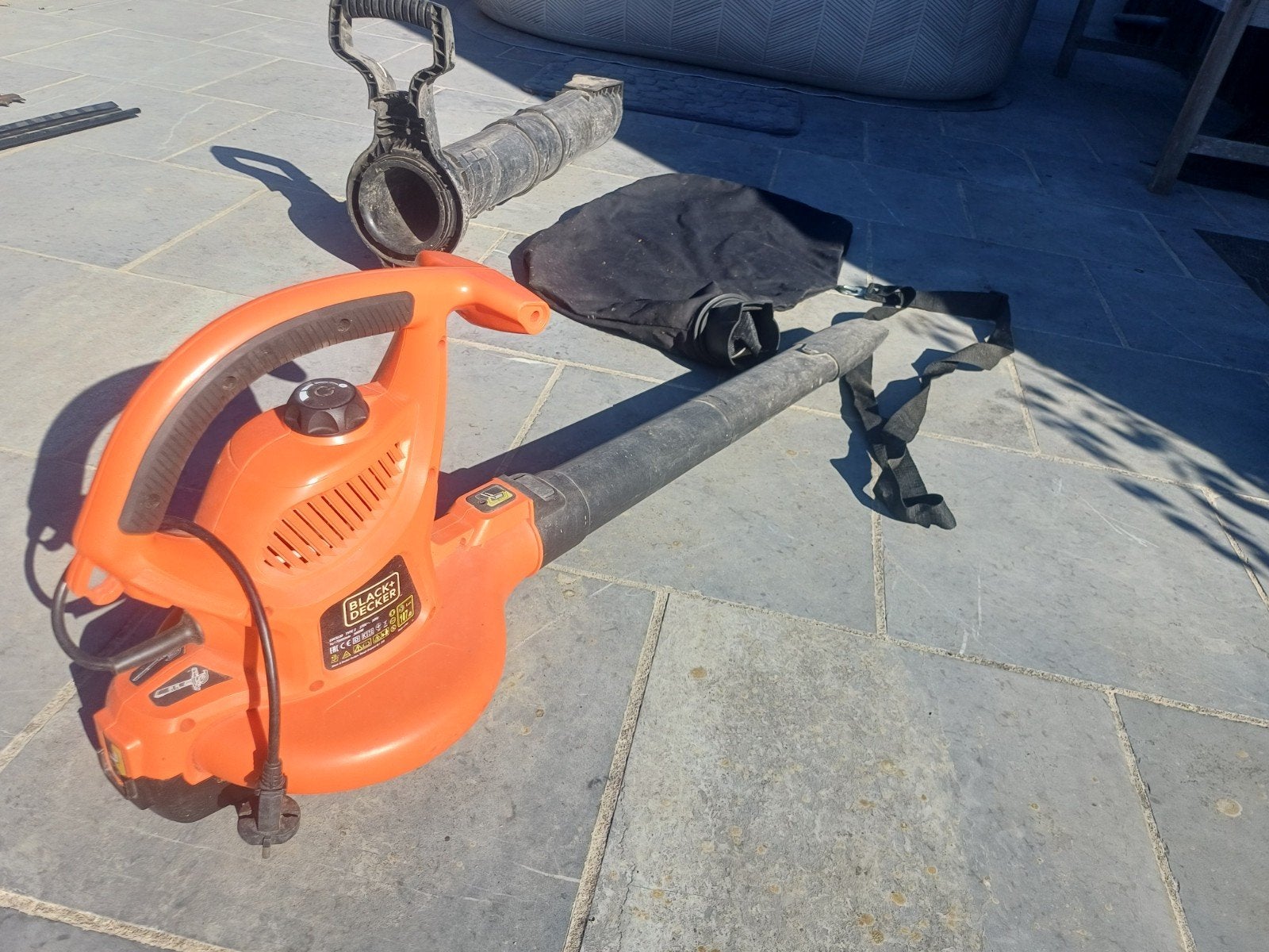 Soufleur aspirateur black et decker
