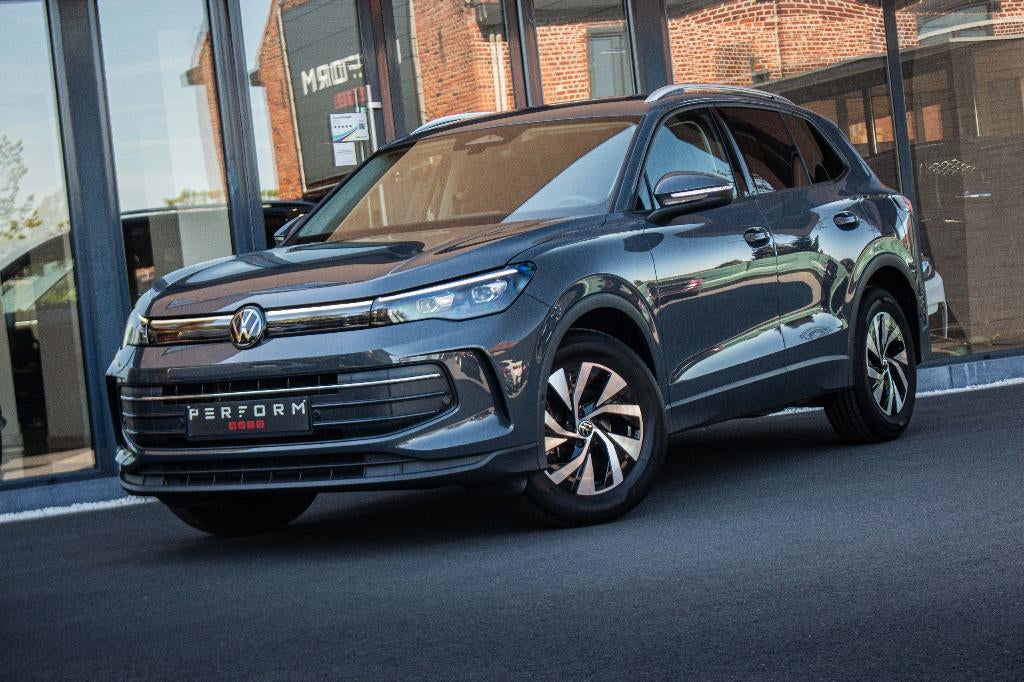 VOLKSWAGEN TIGUAN 1.5 E-TSI DSG (180 kW) *MASSAGE SEATS*S, Autos, Volkswagen, Cuir, Argent ou Gris, 139 g/km, Euro 6