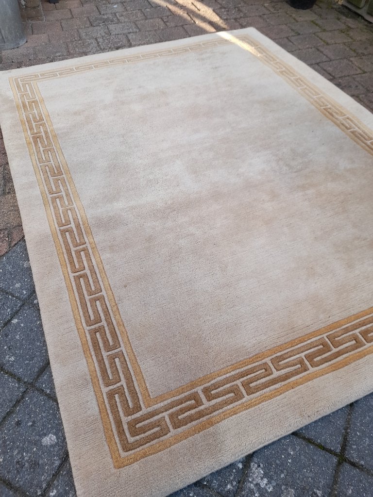 Un tapis en laine, Maison & Meubles, Moins de 5 m², Beige, Enlèvement, Utilisé