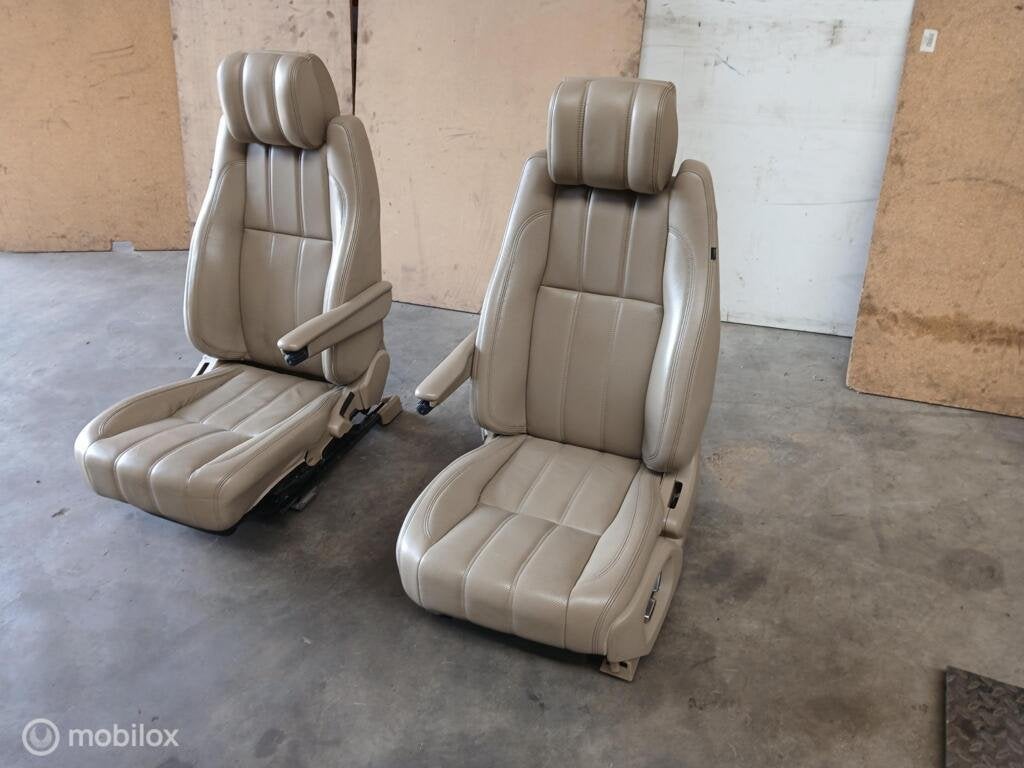 Stoelen + bank Range Rover L405 Vogue Zetels Achterbank 2013, Auto-onderdelen, Land Rover, Ophalen of Verzenden, Gebruikt, Land Rover