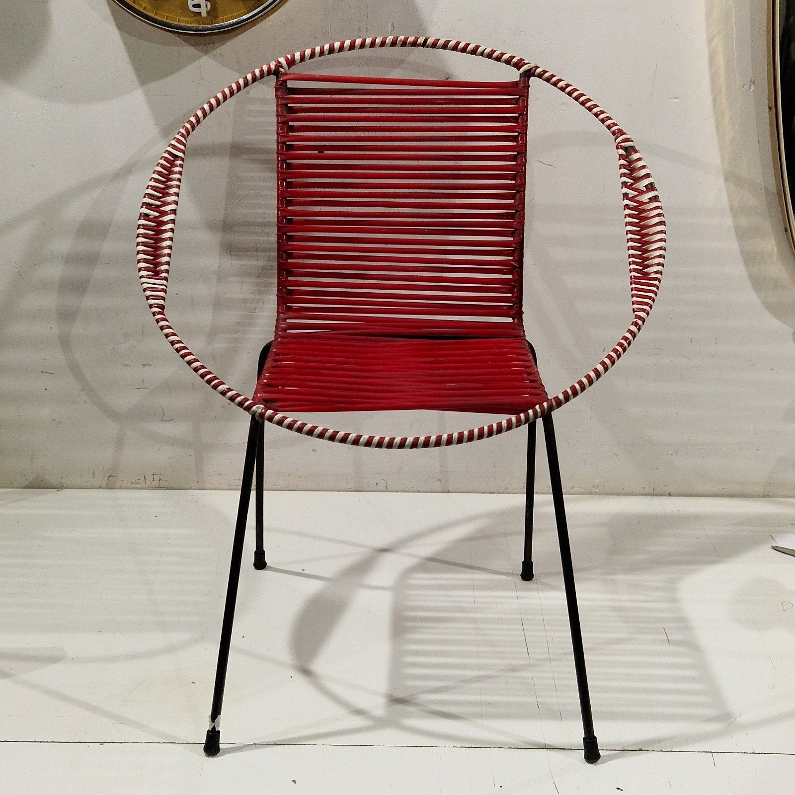 Vintage Scoubidou kinderfauteuil

Spaghettistoel kuipstoel, Kinderen en Baby's, Ophalen of Verzenden, Gebruikt, Overige typen