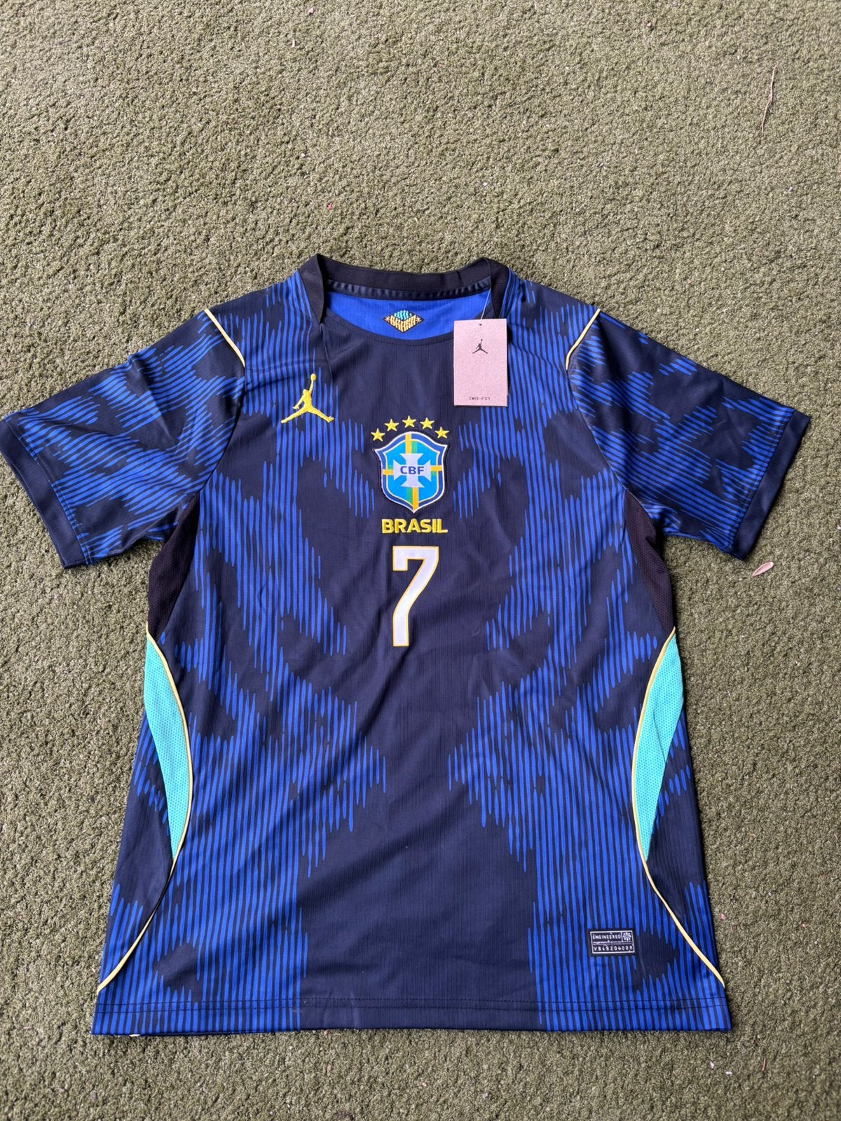 Nieuwe voetbaltrui van Brazilië (Jordanië) - 7 Raphinha, Sport en Fitness, Maat M, Ophalen of Verzenden, Nieuw, Shirt