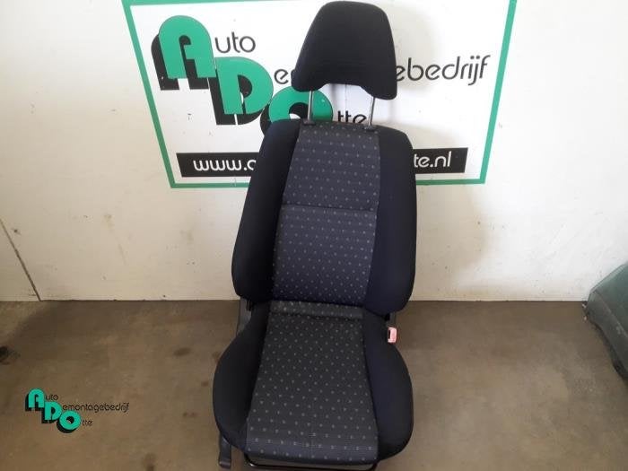 Siège droit d'un Daihatsu Sirion (Sirion 98-), Daihatsu, -, 3 mois de garantie, Utilisé