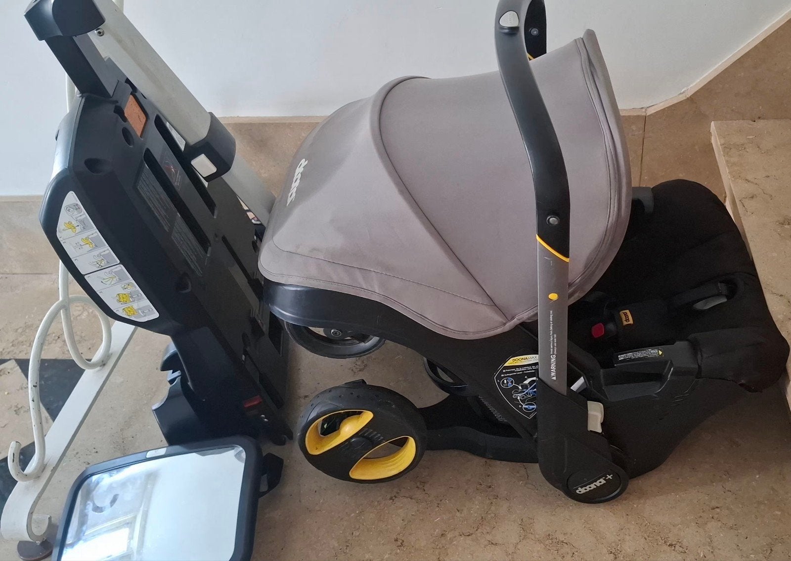 Doona Buggy met isofix basis en spiegel, Kinderen en Baby's, Ophalen