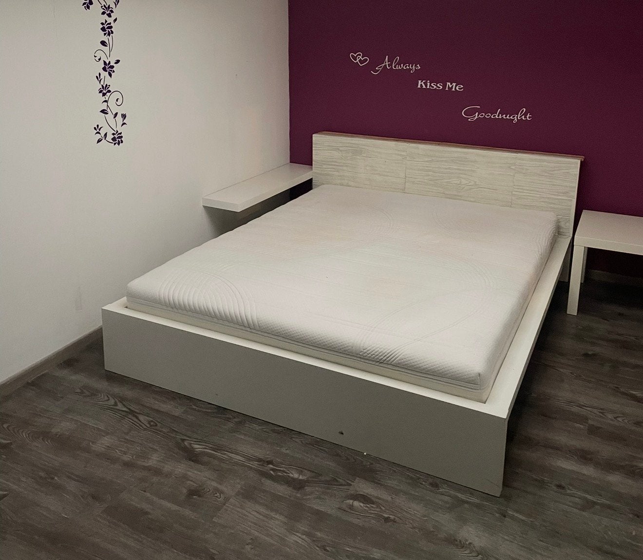 Ikea bed, Huis en Inrichting, Ophalen, Zo goed als nieuw