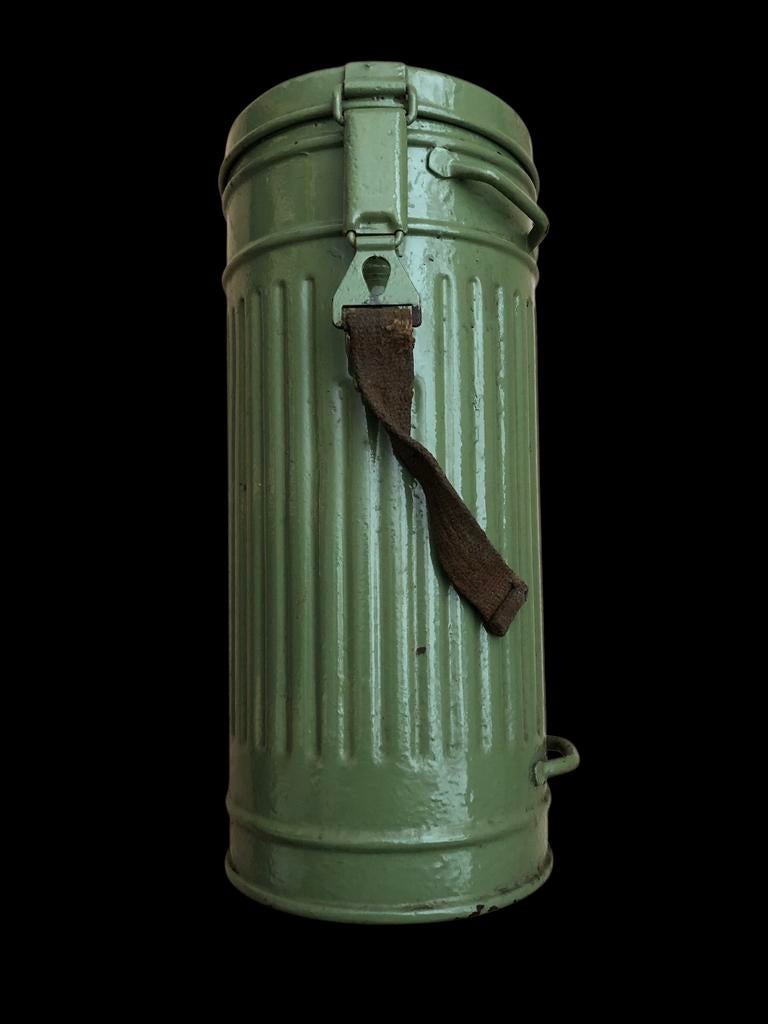 Duitse WW2 gasmaskerblik, Verzamelen, Ophalen of Verzenden