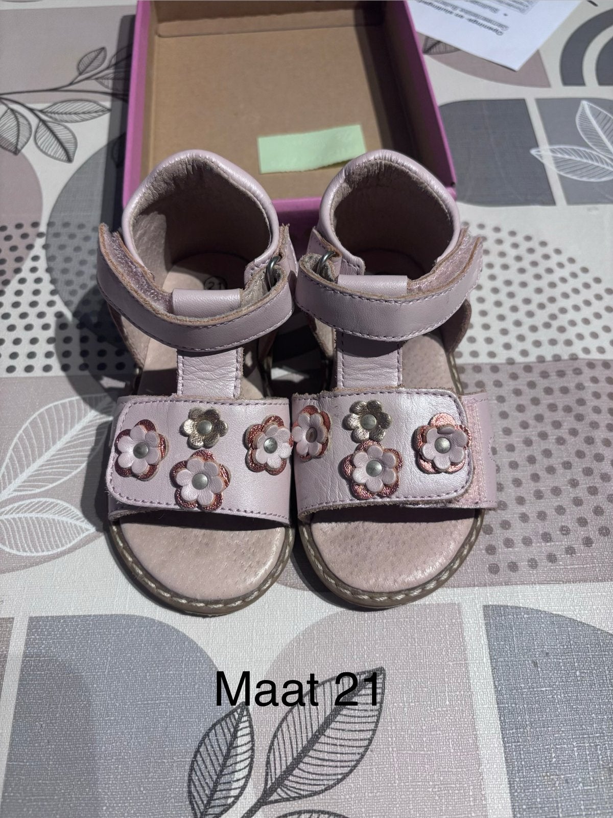 Sandalen, slippers, waterschoenen, Kinderen en Baby's, Ophalen, Meisje, Gebruikt, Schoentjes