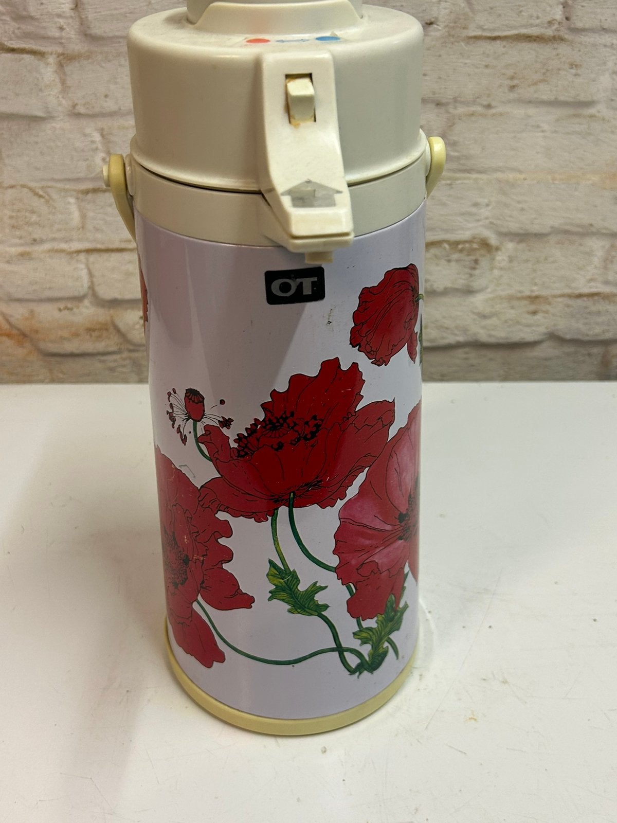 Thermos à pompe vintage – Décor coquelicots – Années 70/80, Enlèvement, Utilisé