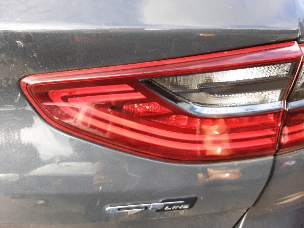 PANNEAU ARRIÈRE DROIT AVEC LAMPE Kia Ceed (CDB5 / CDBB), Kia, Info@kia.de, Utilisé, Theodor-Heuss-Allee 11
60486  Frankfurt am Main, DE