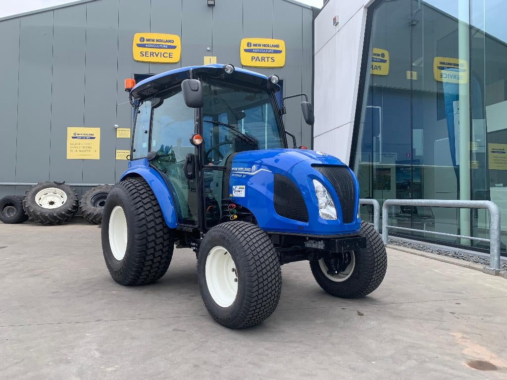 DEMO New Holland Boomer 35hst met Cabine, Enlèvement, Véhicule ou Remorque