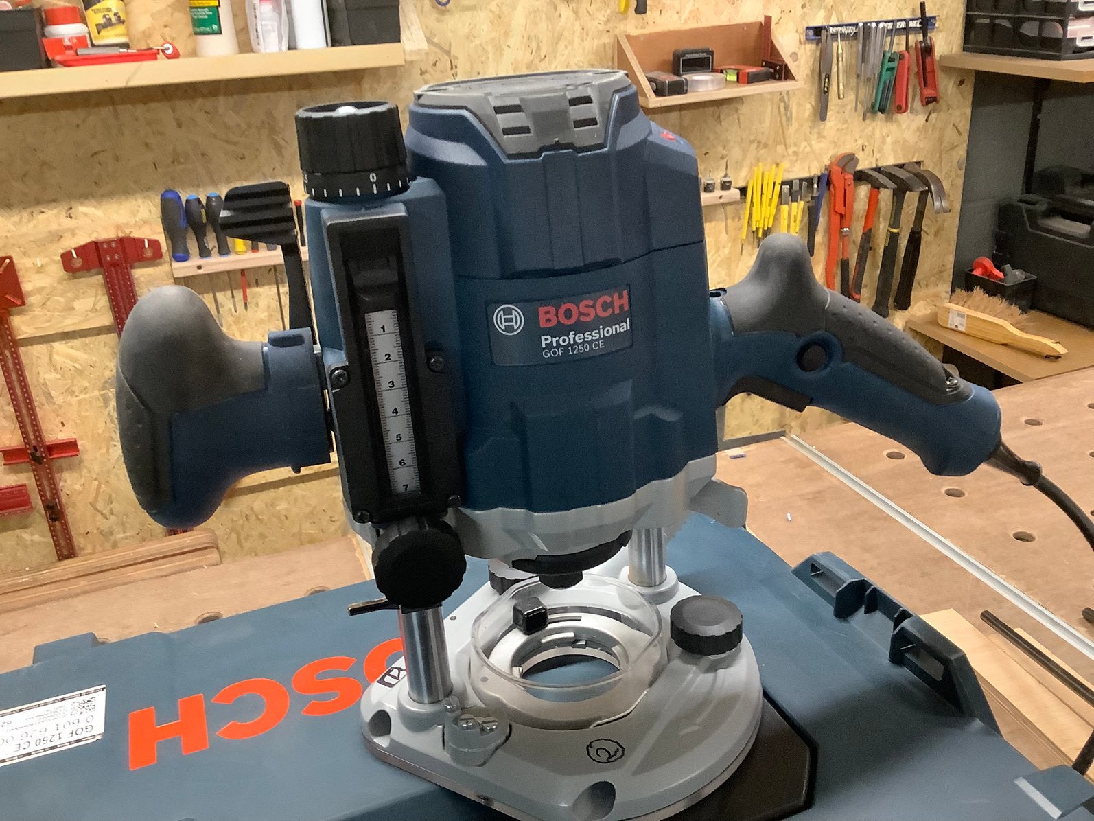Defonceuse Bosch bleu GOF 1250, Bricolage & Construction, Enlèvement ou Envoi, Comme neuf