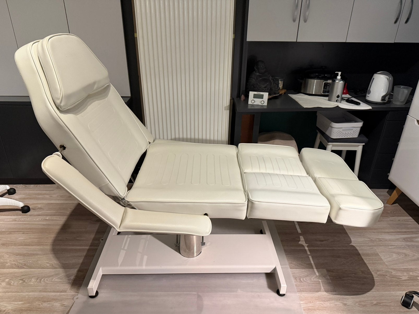 Behandelstoel, Ophalen, Zo goed als nieuw, Massagetafel