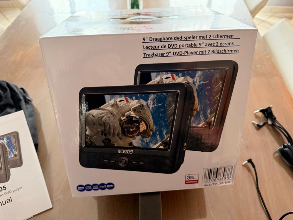 Lecteur de DVD portable avec 2 ecrans, Audio, Tv en Foto, Foto | Digitale fotokaders, Ophalen, Gebruikt, 8 tot 12 inch, Afstandsbediening