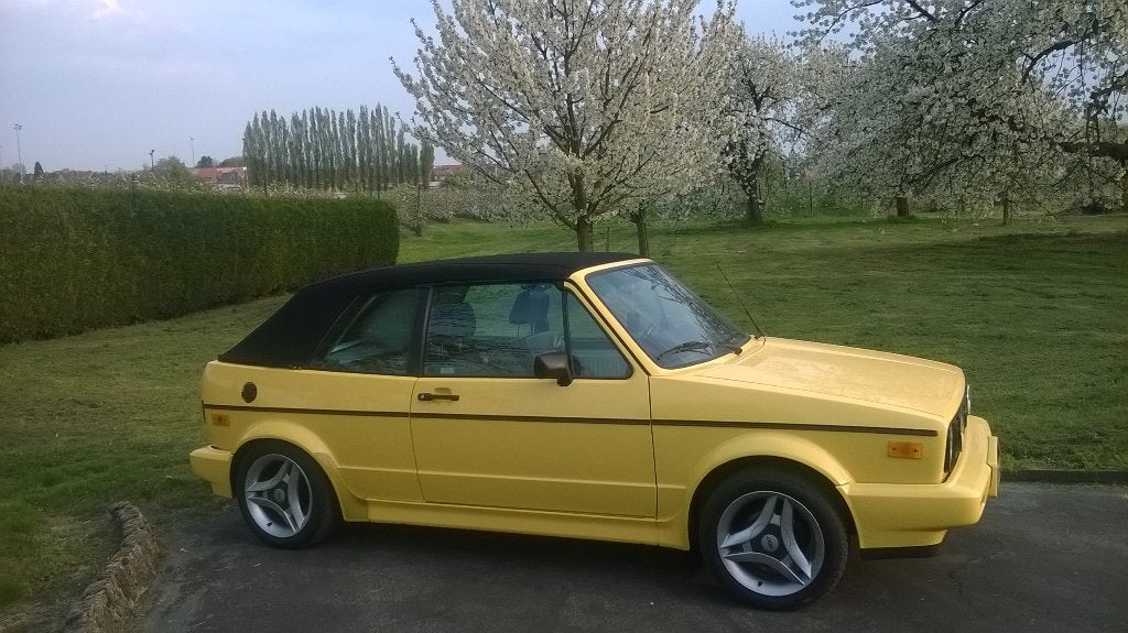 Volkswagen Golf 1 cabrio 1800 injectie 1991, Auto's, Voorwielaandrijving, 4 cilinders, Cabriolet, Zwart