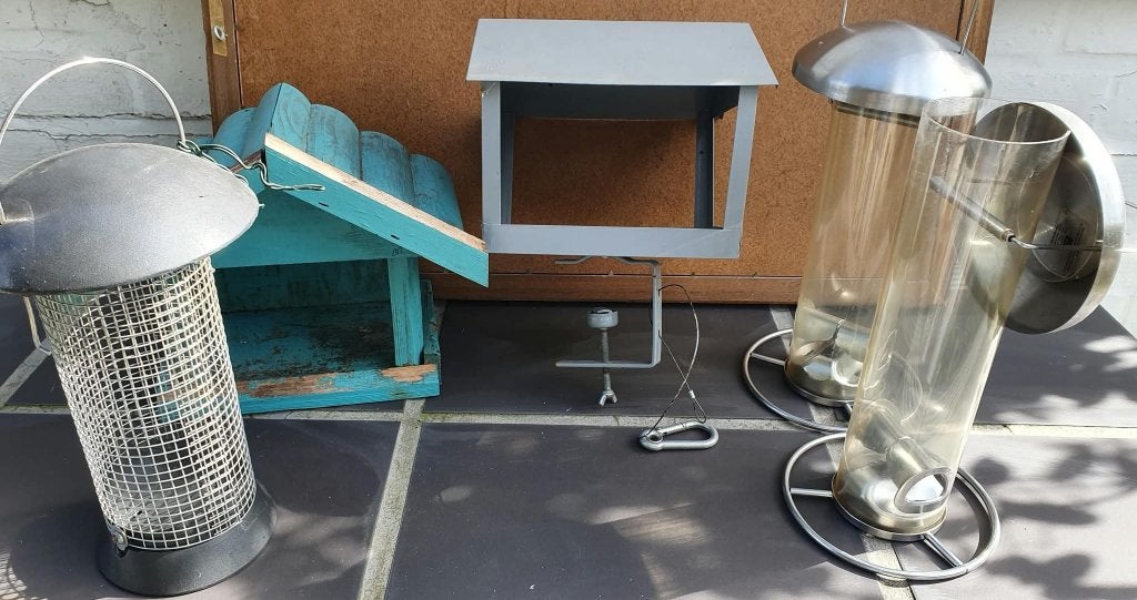 PAK VAN VERSCHILLENDE VOOR BUITEN VOGELVOEDERS, Dieren en Toebehoren, Ophalen, Zo goed als nieuw, Eten en Drinken