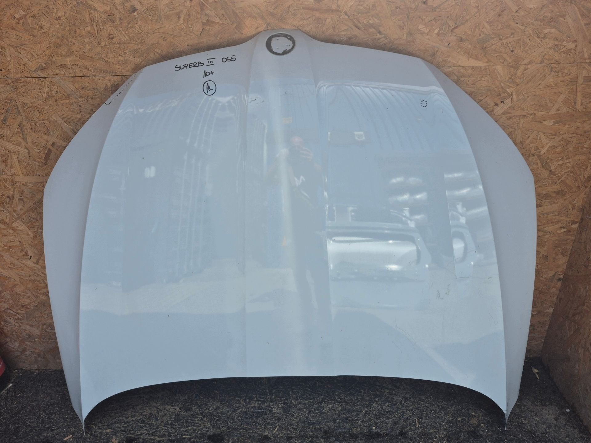 Skoda Superb III Motorcap, Autos : Pièces & Accessoires, Infoline@skoda-auto.cz, Tr. Vaclava Klementa 869
293 01  Mlada Boleslav, CZ