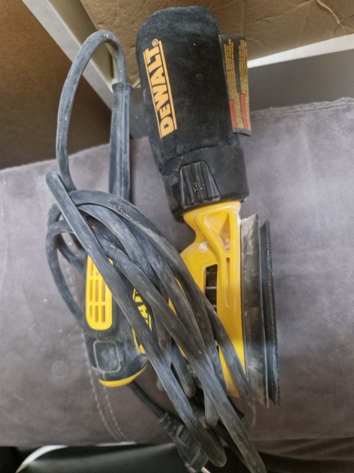 DeWALT DWE6423 Excentrische Schuurmachine – Zo goed als nieu, Doe-het-zelf en Bouw, Gereedschap | Schuurmachines, Ophalen, Zo goed als nieuw