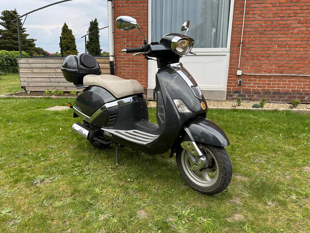 Brommer/scooter. 125cc, Fietsen en Brommers, Brommers | Overige merken, Ophalen, Zo goed als nieuw