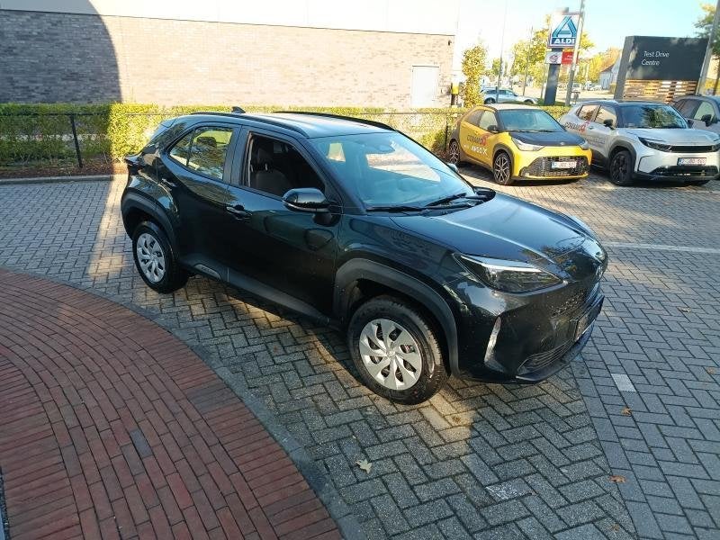 Toyota Yaris Cross Dynamic 1.5HEV, Auto's, Automaat, Zwart, Bedrijf, Hybride Elektrisch/Benzine