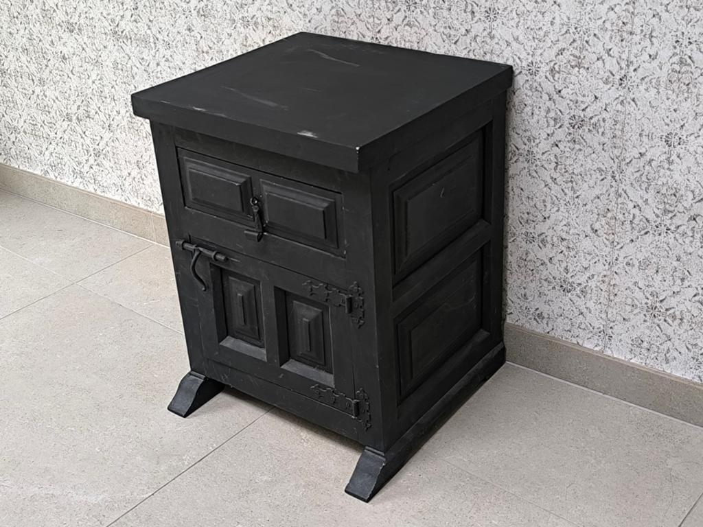 Petite Armoire/ Table de chevet. (Très sympa), Maison & Meubles, Moins de 55 cm, Moins de 45 cm, Enlèvement, Utilisé