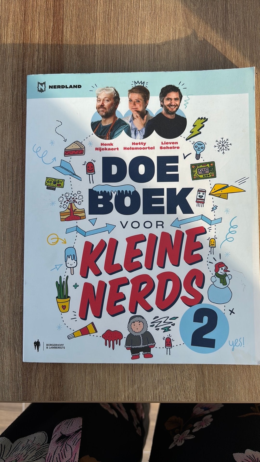 Doe boek voor kleine nerds 2, Boeken, Film, Tv en Media, Ophalen of Verzenden, Zo goed als nieuw