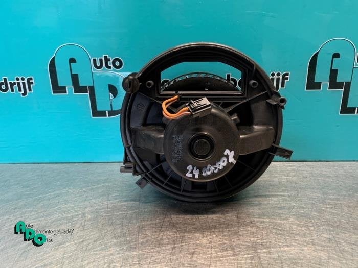 Moteur de ventilation chauffage d'un Volkswagen Golf (Golf 1, Autos : Pièces & Accessoires, Volkswagen, -, 3 mois de garantie