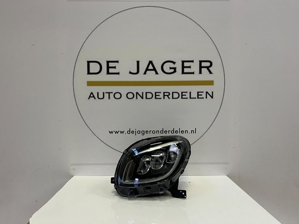 SMART FORFOUR FORTWO LED KOPLAMP LINKS 260607083R L90156924, Auto-onderdelen, Gebruikt, Mercedes-Benz AG, Mercedesstrasse 120
70372  Stuttgart, DE