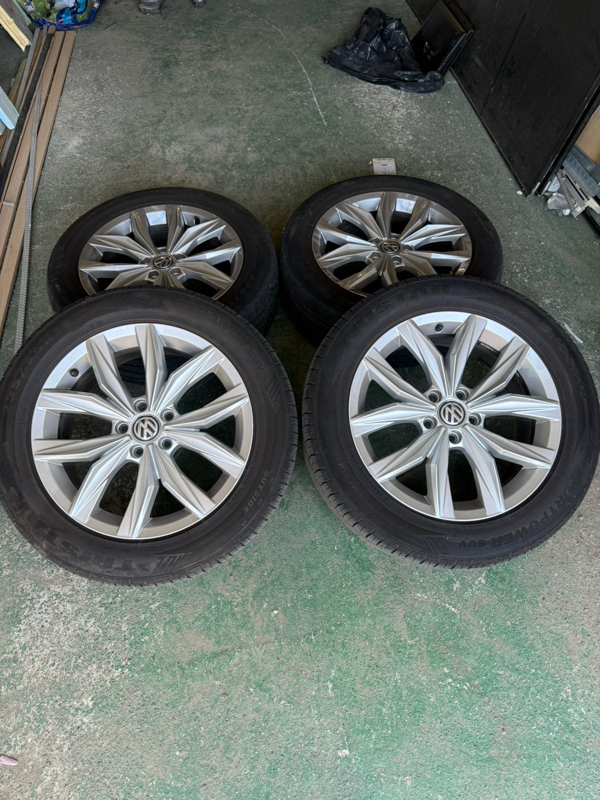 R-line Velgen+Banden M+S zo goed als nieuw 5X112(235/55/R18), Verzenden