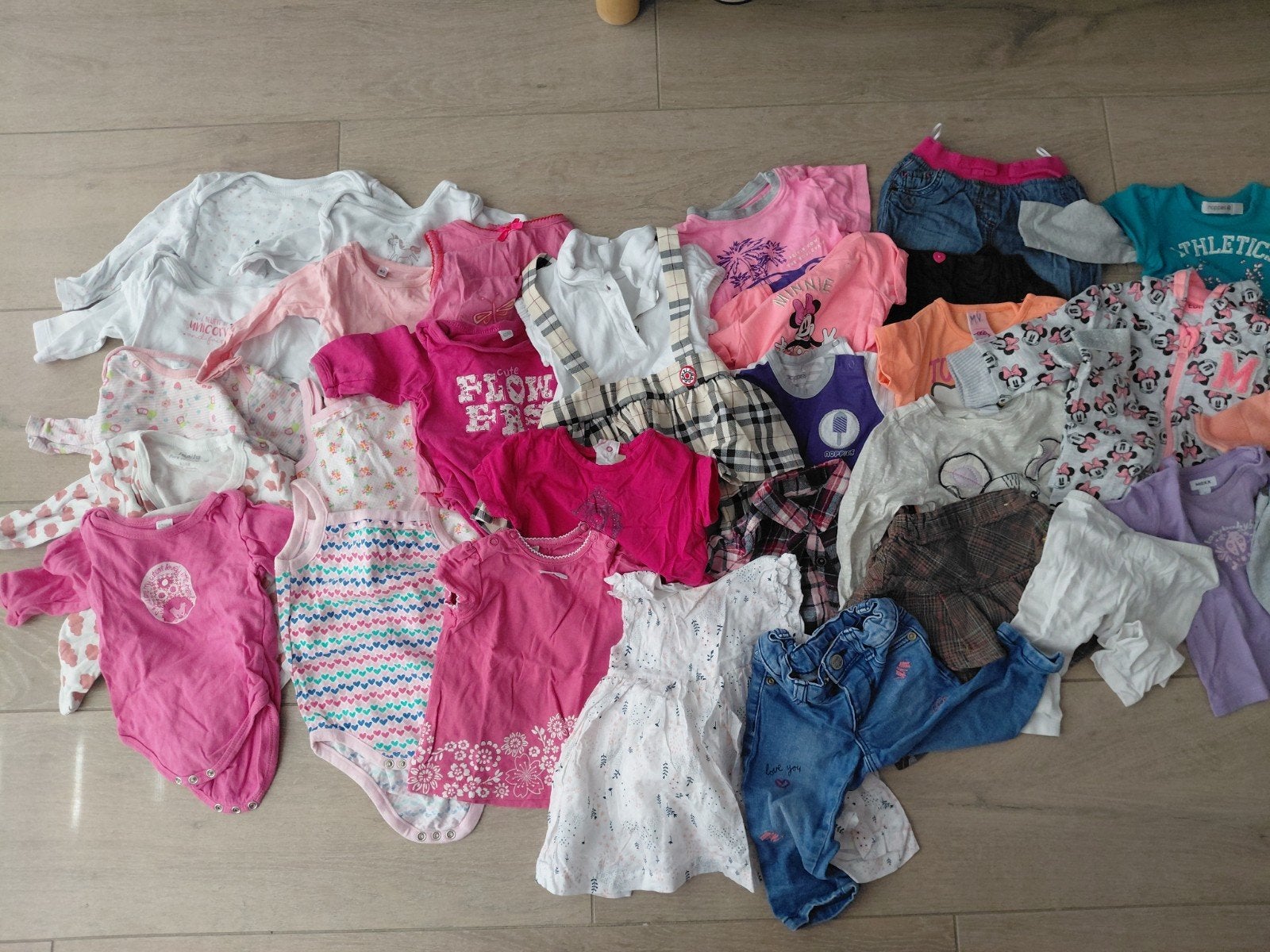 Kinderkledij voor meisjes maat 62
maat 86-92
enkel beschikba, Kinderen en Baby's, Ophalen, Maat 62