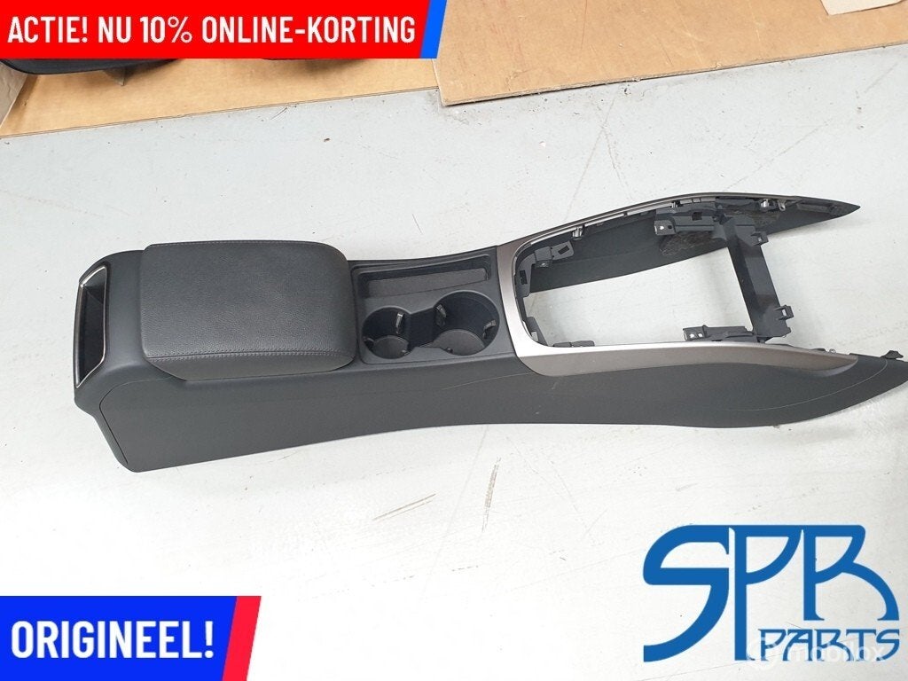 A4 B8 8K Middenconsole Zwart leder ARMLEUNING 230V OMVORMER, Audi, Gebruikt, Audi, Ophalen of Verzenden