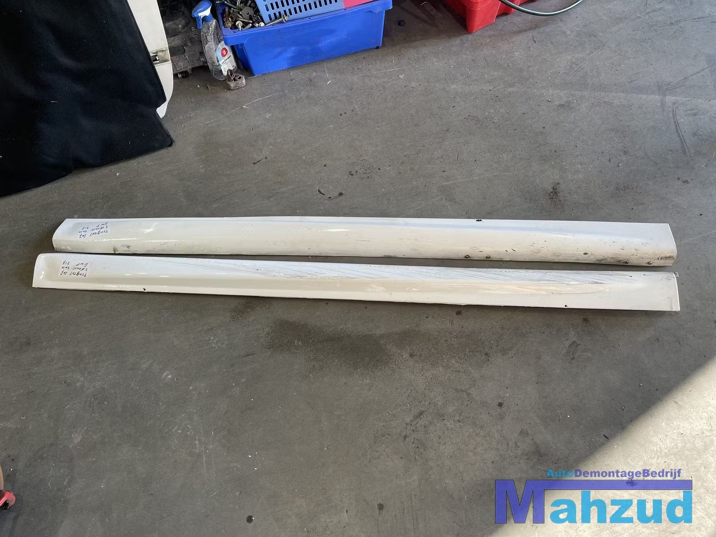 PEUGEOT 207 links rechts wit EWP sideskirts zijskirt 3 deurs, Taurusavenue 1
2132 LS  Hoofddorp, NL, Gebruikt, Contact.group@renault.com