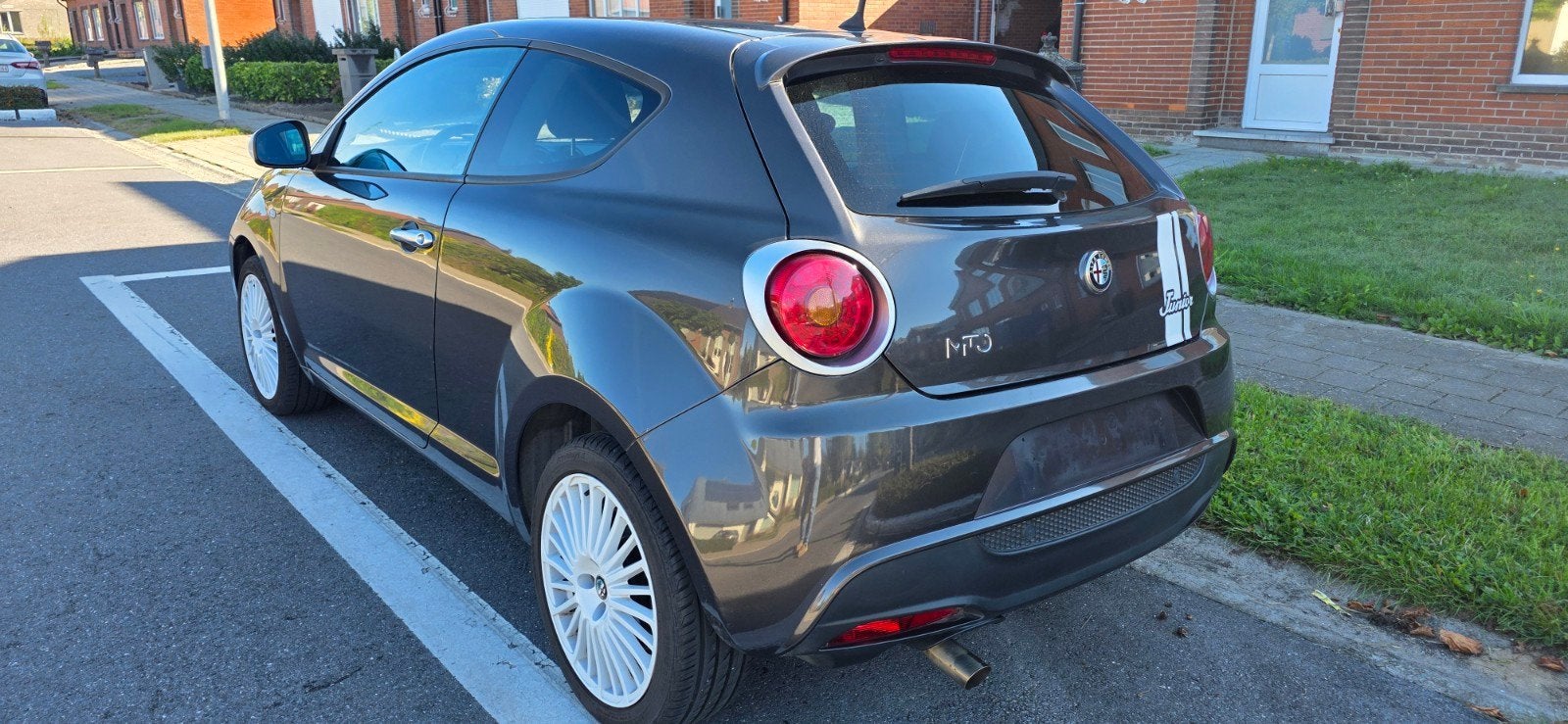 Alfa Romeo Mito 1.4i / 2015 / Euro 6b gekeurd voor verkoop, Auto's, Dealer onderhouden, Euro 6, Handgeschakeld, Particulier