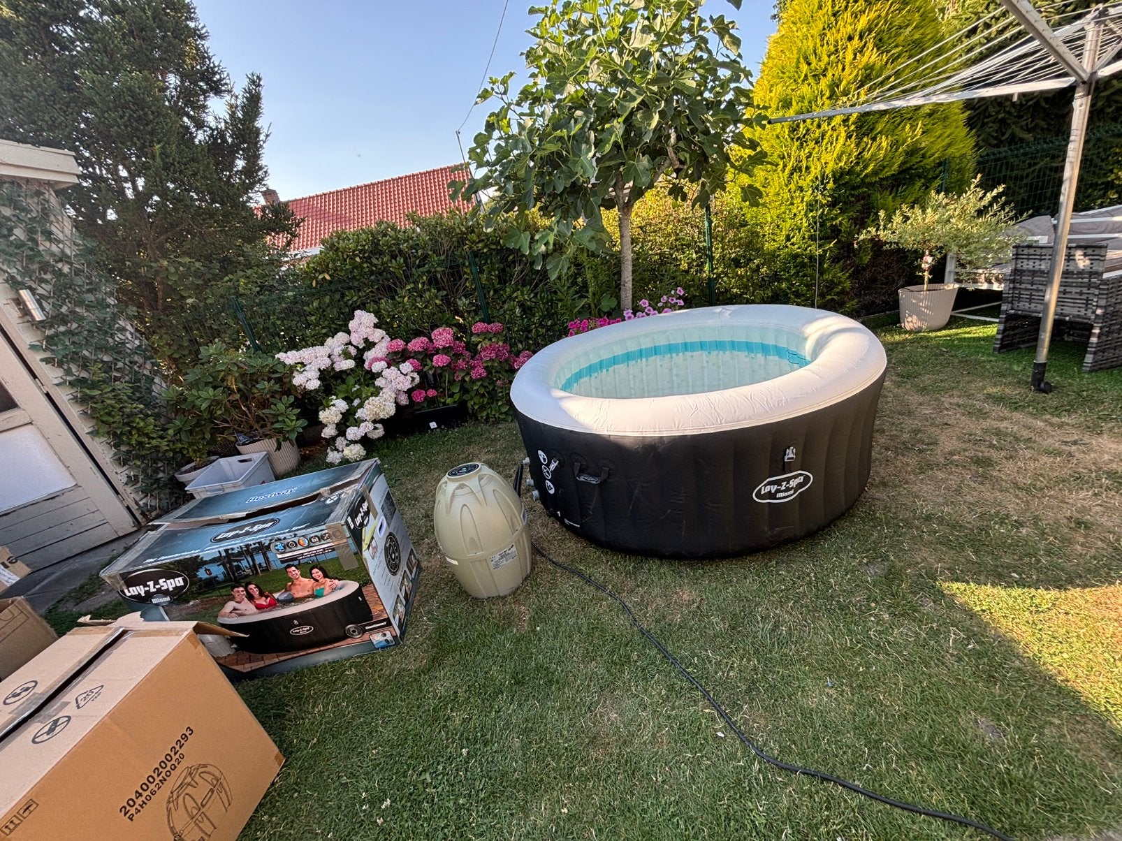 Jacuzzi lay-z-spa miami, Tuin en Terras, Ophalen, Zo goed als nieuw