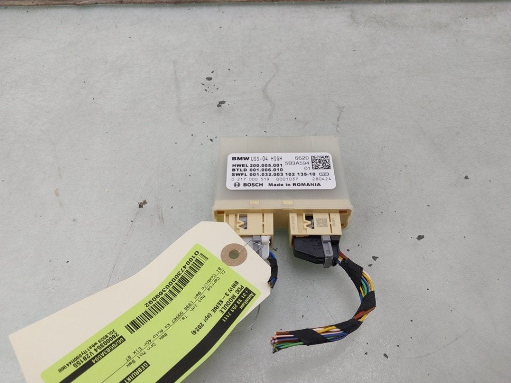 ORDINATEUR AIDE AU STATIONNEMENT BMW 3 serie Touring (G21), Utilisé, BMW, Petuelring 130
80809  München, DE, Bayerische Motoren Werke AG