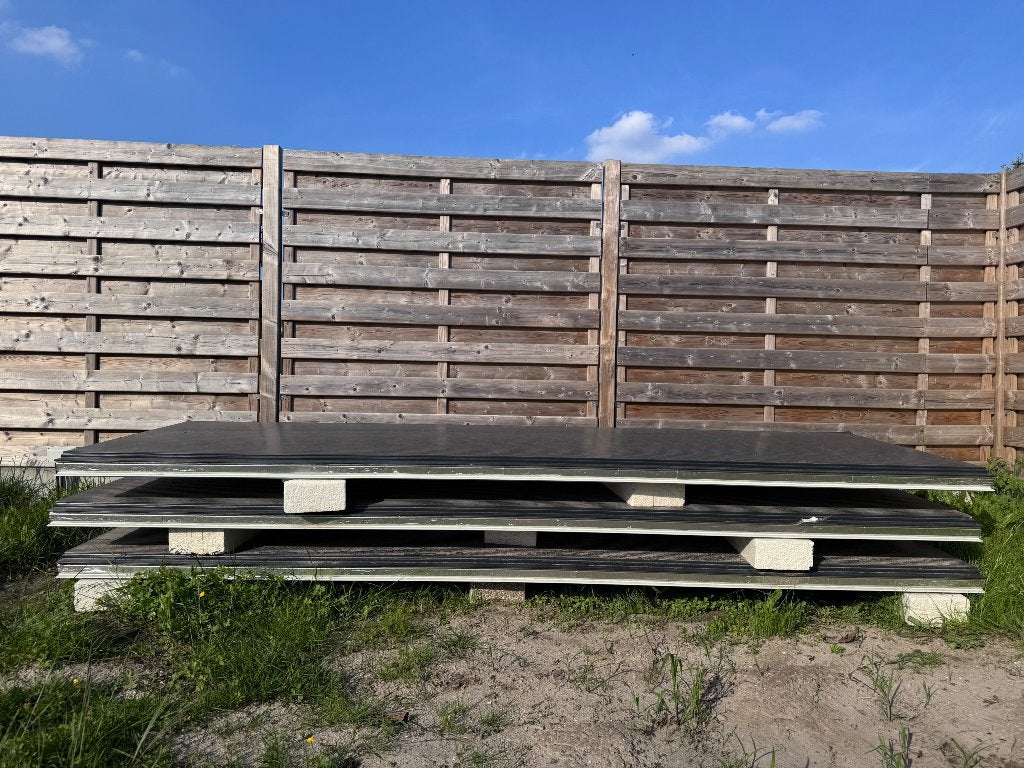 Zwarte sandwichepanelen, Ophalen, 12 cm of meer, Nieuw, 5 tot 10 m²