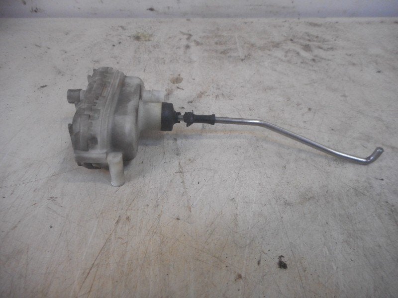 VEROUILLAGE CENTRALISEE CAPOT MOTEUR A6 (C4) (4a0852153h), Auto-Union-Straße  1,
85057  Ingolstadt, DE, Info@audi.de, Audi, Utilisé