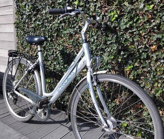 Damesfiets 28" merk TREK, Fietsen en Brommers, 53 tot 56 cm, Velgrem, (Extra) lage instap, Zo goed als nieuw