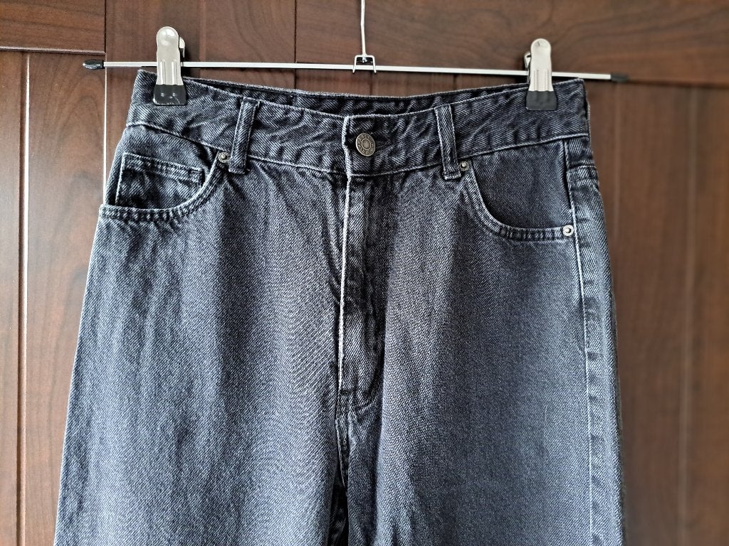 Zwarte jeansbroek van Bershka in maat 36, Verzenden, Zwart, Bershka, W28 - W29 (confectie 36)