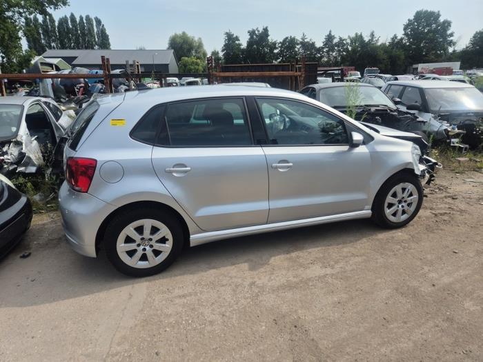 Portier 4Deurs rechts-voor van een Volkswagen Polo (LA7W), Gebruikt, -, Deur, -