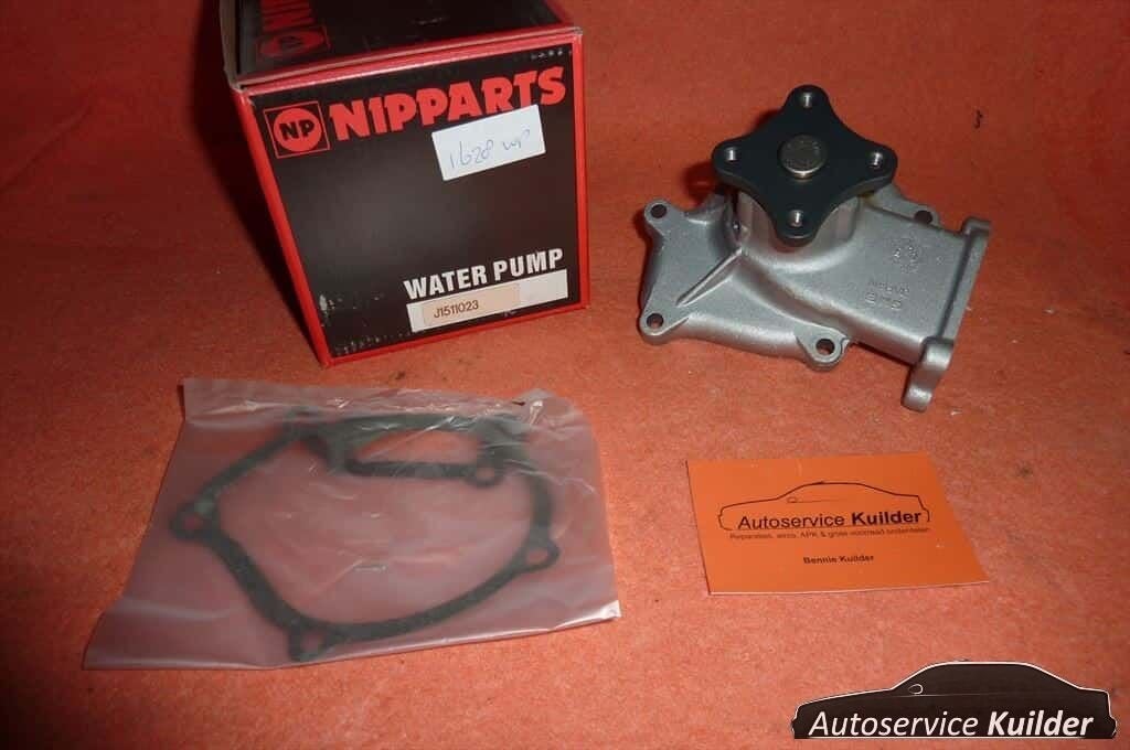 Waterpomp nissan Sunny 1,4  1,6 12v Nieuw Nipparts, -, -, Nieuw, Ophalen of Verzenden