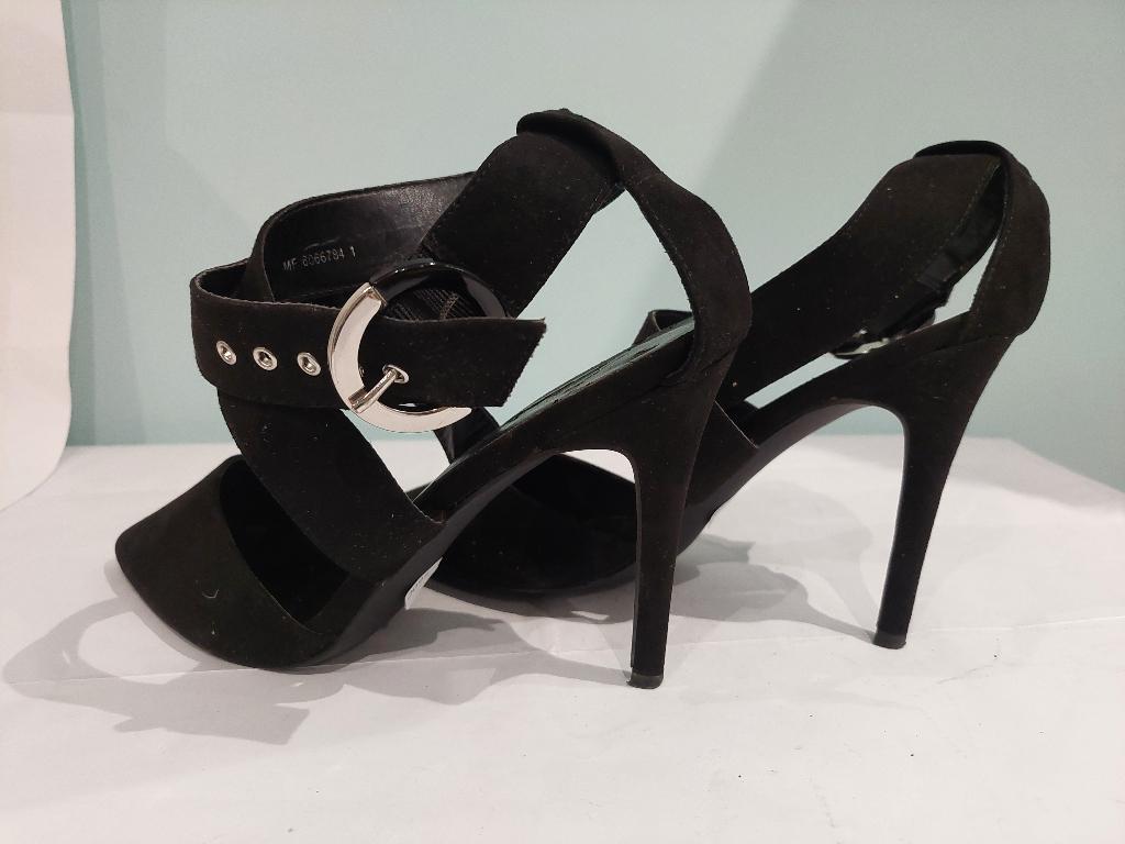 560C* NEW LOOK escarpins noirs ouverts (42), Escarpins, New look, Porté, Noir