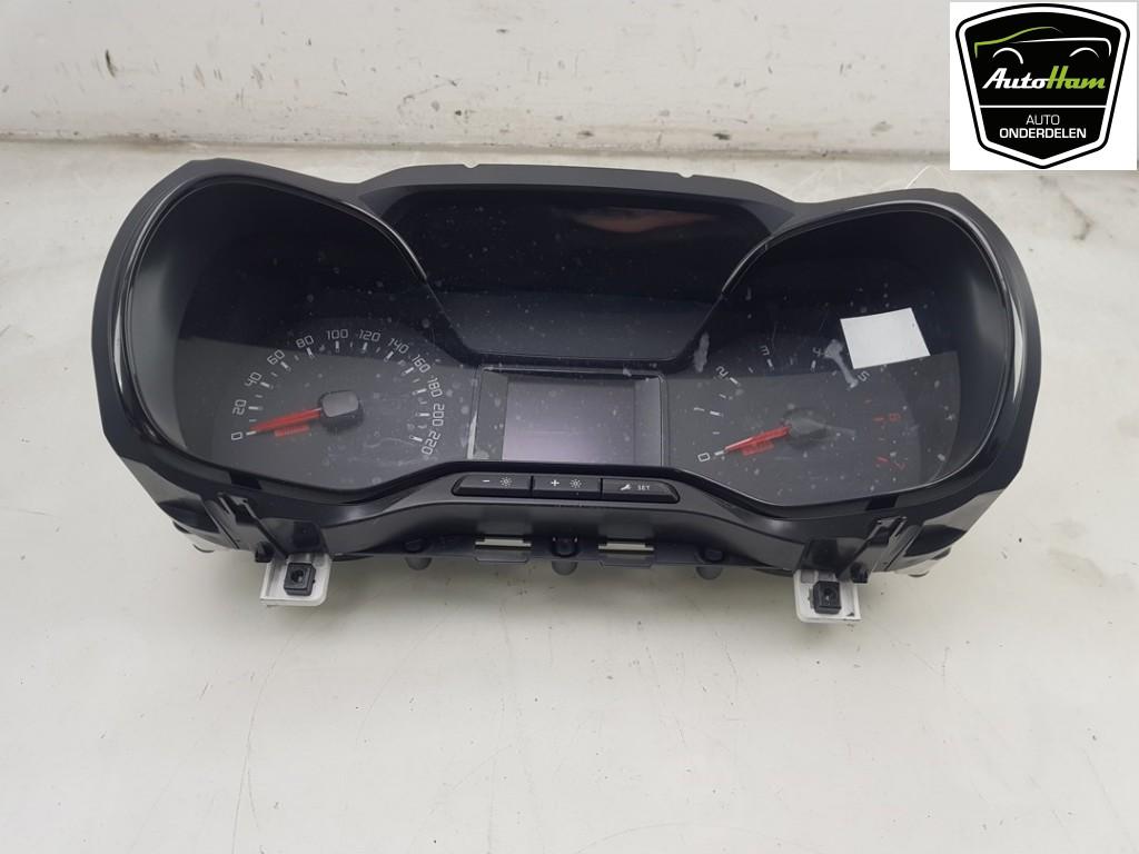 INSTRUMENTS DE BORD Toyota ProAce City (01-2019/02-2024), Utilisé, Toyota
