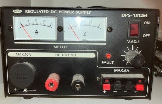 REGULATED DC POWER SUPLY DPS1512M, Enlèvement, Comme neuf