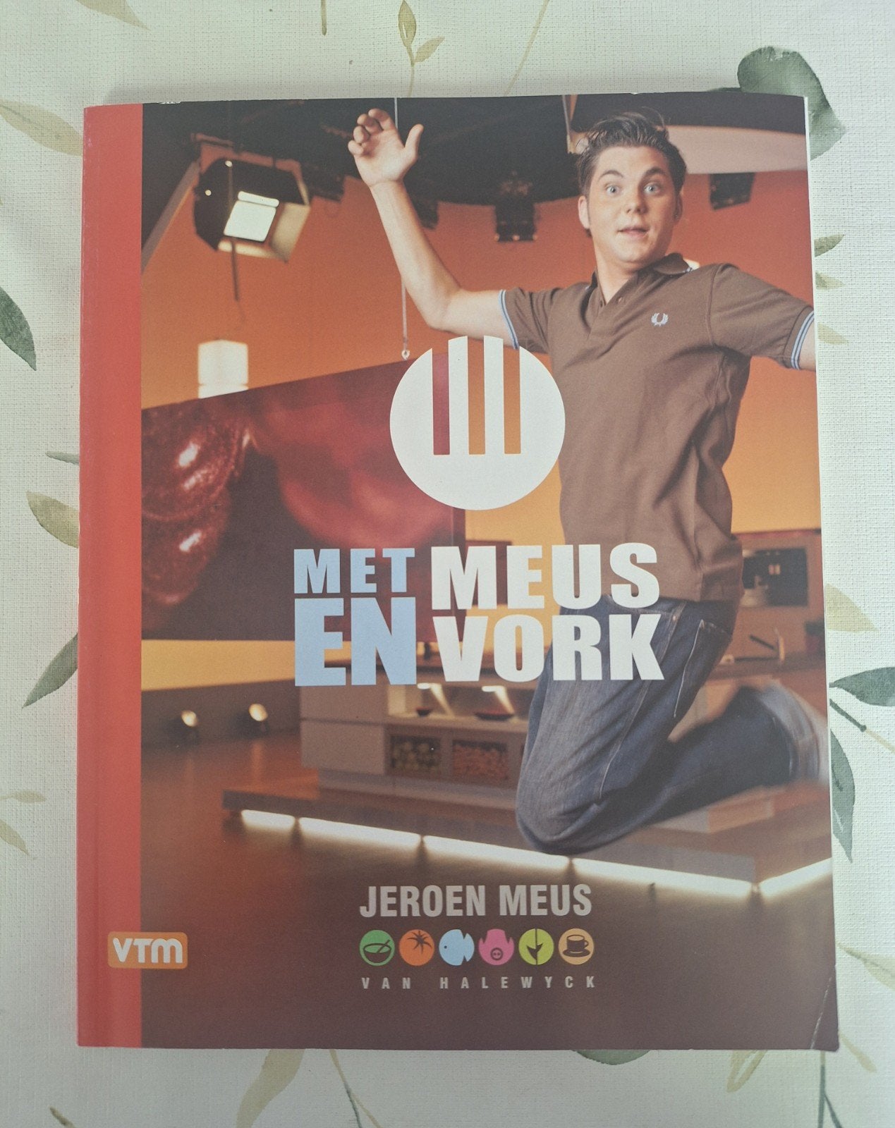 Met Meus & vork, Boeken, Voorgerechten en Soepen, Jeroen Meus, Ophalen of Verzenden, Zo goed als nieuw