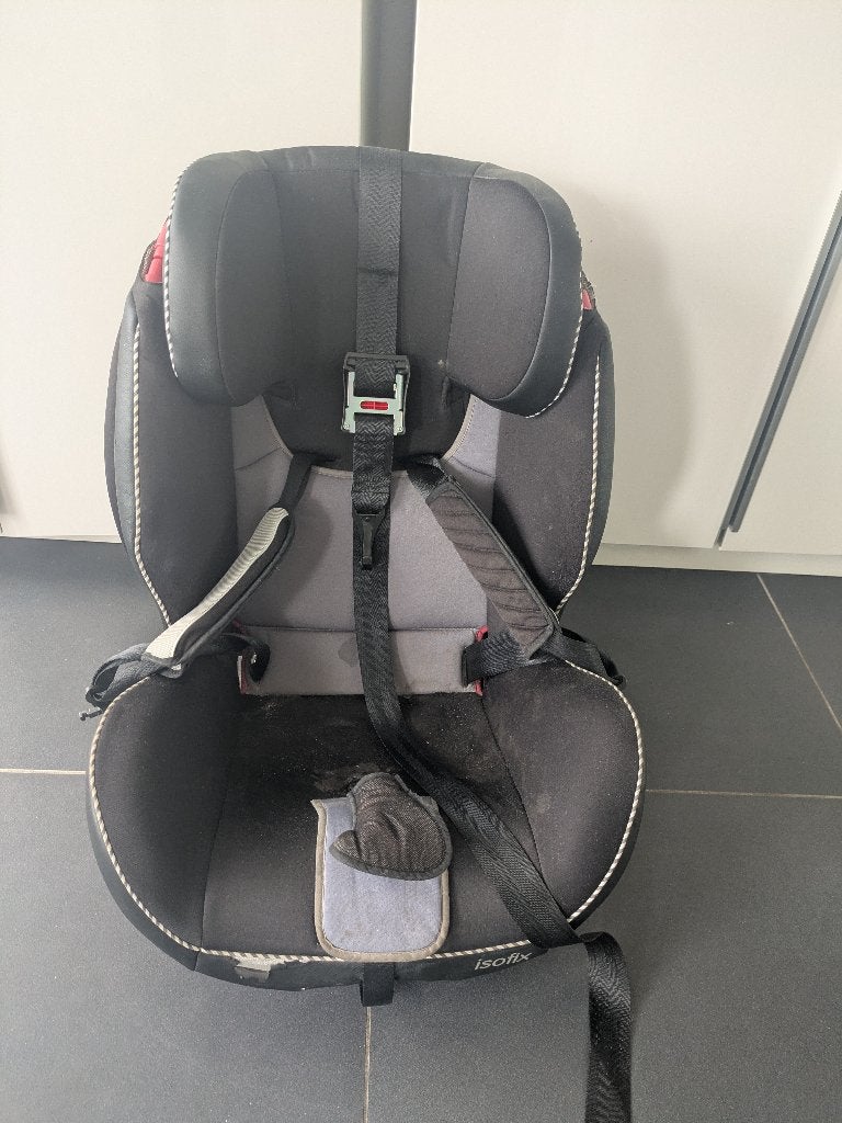 Autostoel, Autogordel of Isofix, Gebruikt, 15 t/m 36 kg, Slaapstand